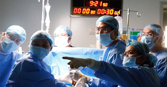 Fetal heart intervention was honored as a Vietnamese medical achievement