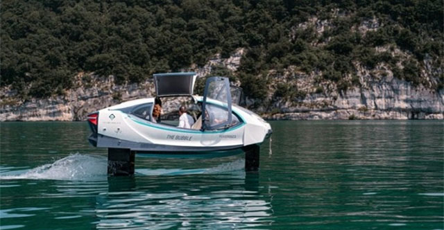 Flying water taxis begin carrying passengers in France