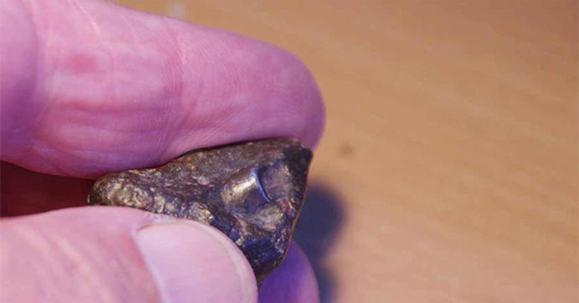 Found strange meteorites outside the Solar System: Suspect alien remnants