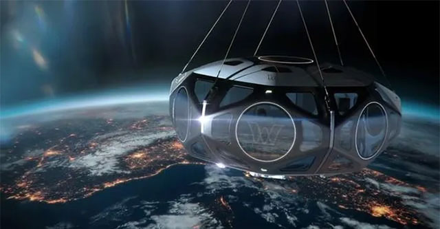 Future travel: Fly in a giant hot air balloon in the stratosphere but the price is super expensive, $ 50,000 / ticket
