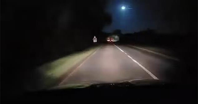 Giant blue fireball fell from space to England