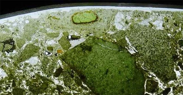 Half-billion-year-old 'zombie' burrows into the Earth's heart, trapped between diamonds
