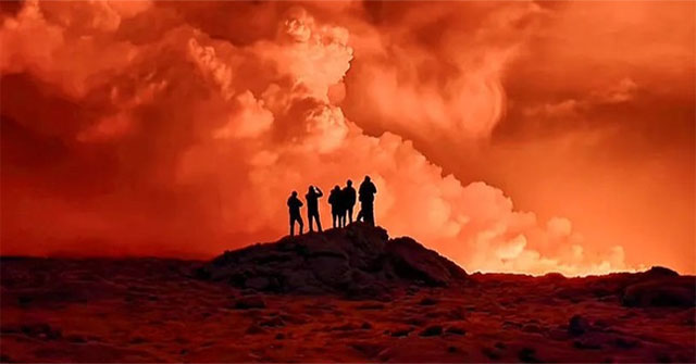 Horrifying photos of volcanic eruptions in Iceland