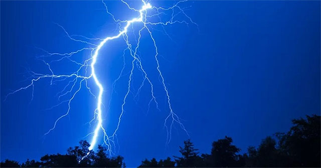 How can weather changes cause headaches?