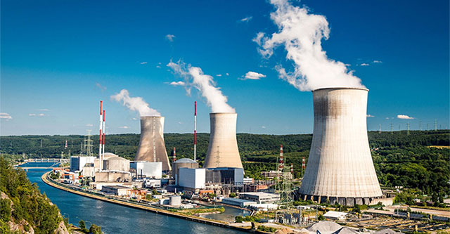 How do the superpowers build nuclear power models?