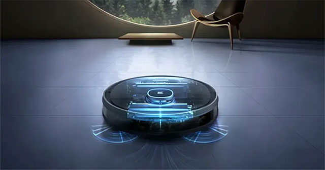 How does the robot vacuum know how to navigate and dodge objects so skillfully?