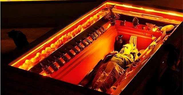 How much mercury is in the tomb of Qin Shi Huang?