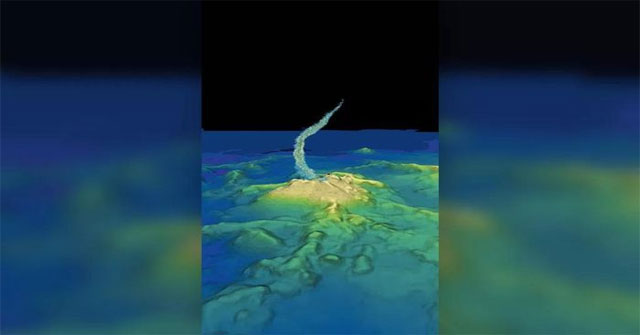 Huge volcano erupts from underwater