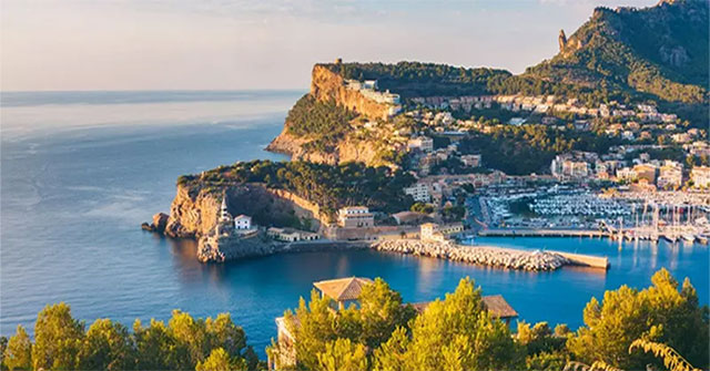 Interesting things about the famous tourist island of Majorca