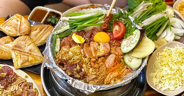 Is it safe to use foil or parchment paper for cooking?