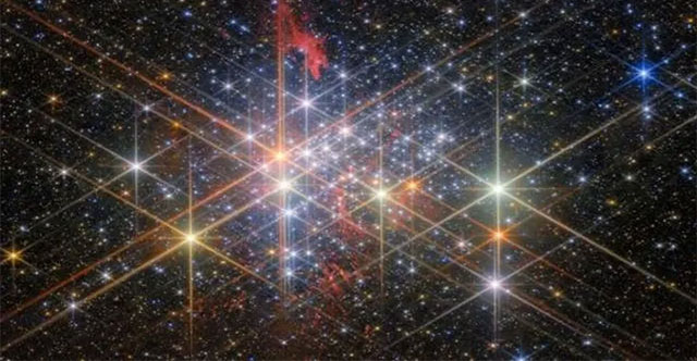 James Webb Telescope Discovers Massive Supercluster Hidden Deep in the Milky Way