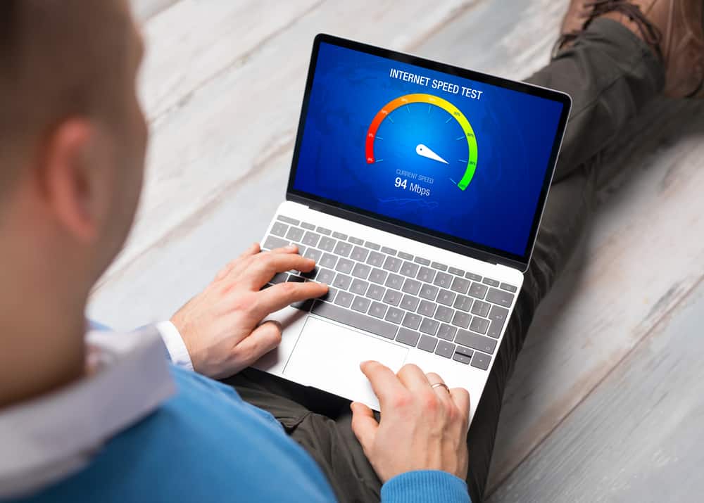 Japanese researchers set record for data transmission speed