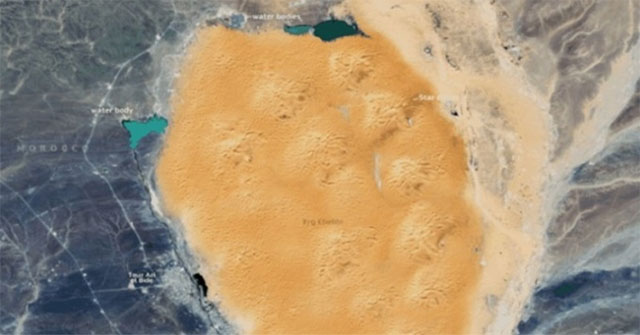 Lakes appear across the Sahara desert after floods