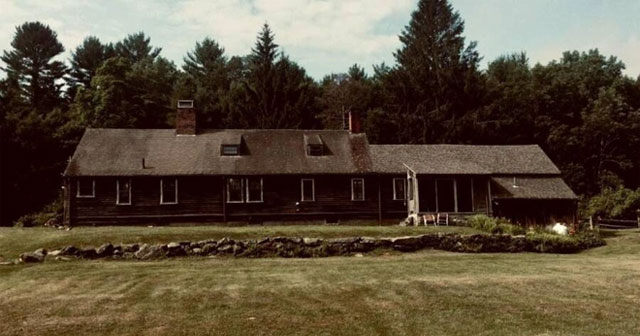 Learn the most famous 'haunted' house in American history