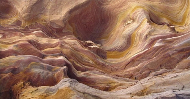 Lost in the rainbow canyon that was submerged in the ocean millions of years ago