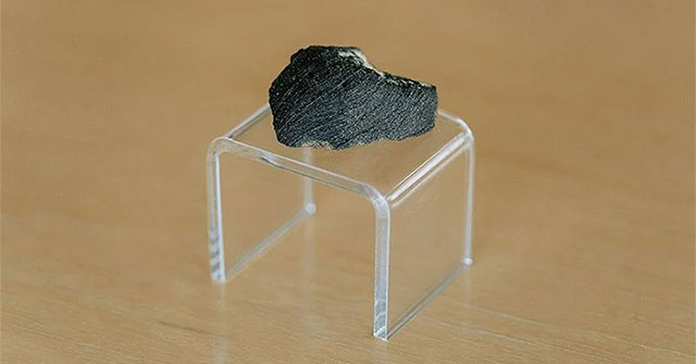 Meteorites reveal when liquid water appeared on Mars