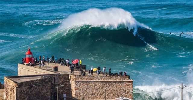 Monster waves in Europe's largest underwater canyon
