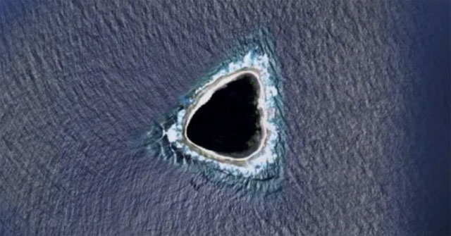 Mysterious island like a black hole appears on Google Maps