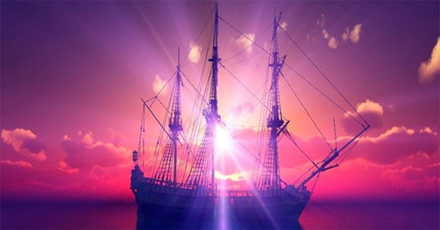 Mysterious light guides sailors at sea