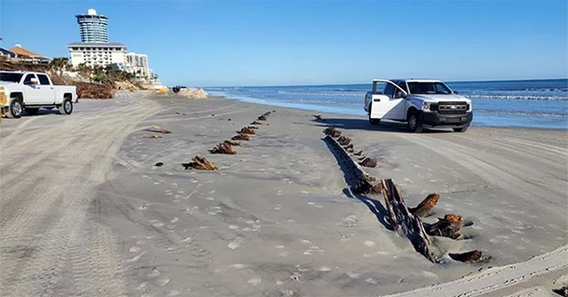 Mysterious object appears on Florida beach