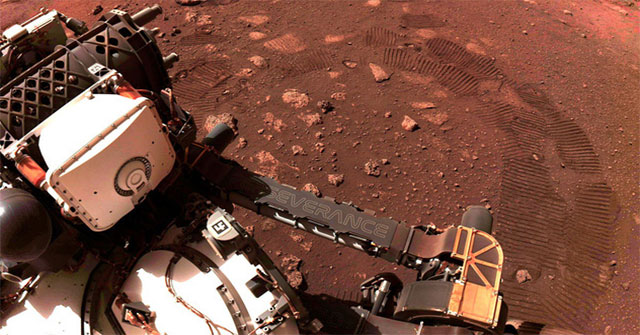 NASA brought Mars rocks back to Earth, afraid of containing alien bacteria
