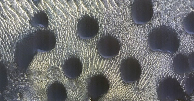 NASA discovers unusual sand dunes on Mars