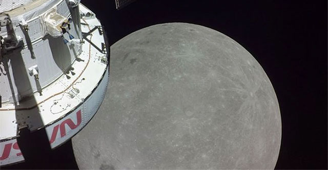 NASA postpones manned moon mission due to unusual incident