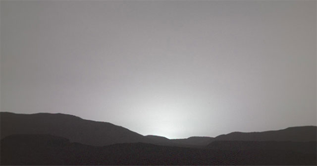 NASA robot captures unusual sunset on Mars