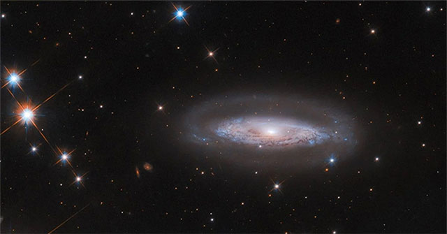 NASA/ESA releases image of 'king of monsters' weighing 65 million Suns
