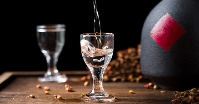 New technology shortens China's baijiu brewing time
