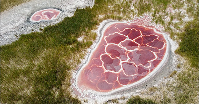 O Lan Lake- 'Heart of the Earth'