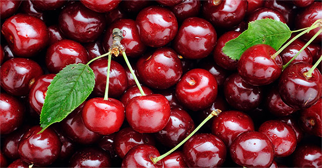 Notes when eating cherries to not affect health