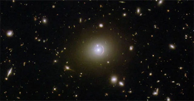 Object 19.5 billion light years away 'travels through space' to Earth