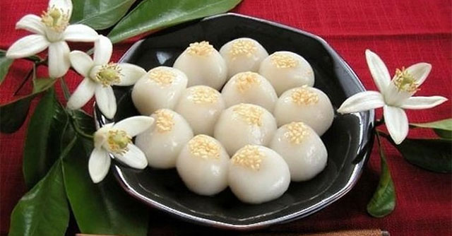 People who should not eat banh troi are vegetarian