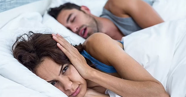 People who snore have a higher risk of cancer