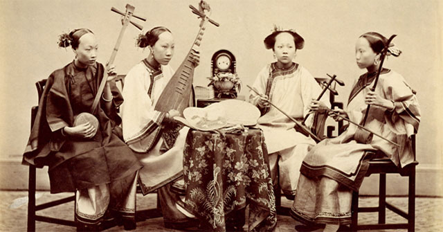 Photographs of Chinese Women 150 Years Ago