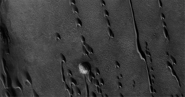 Places not to be missed if you go to Mars in the future