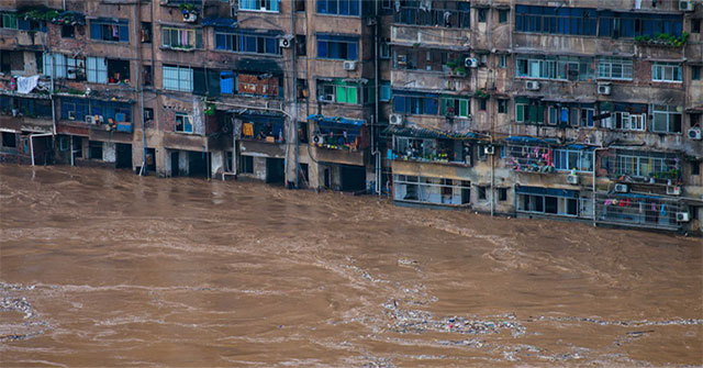 Scary images of the 'cataclysm' in Southern China