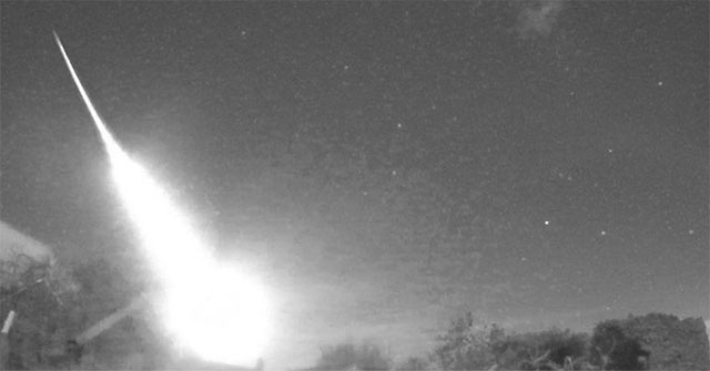 Scientists urge people to find 0.5kg of meteorite that fell in the UK