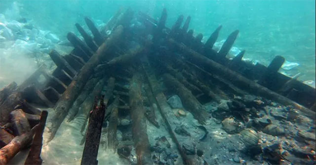 Shipwreck 6 centuries carrying strange skeletons revealed 'ghosts' that killed 2/3 of Europeans