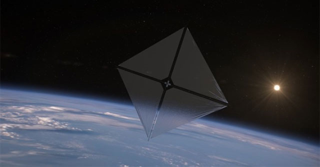 Solar sails help spacecraft fly without fuel