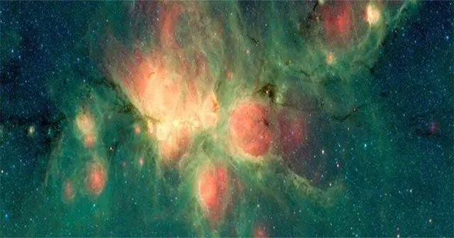 Something never seen before in the universe appeared in the middle of the Cat's Paw Nebula