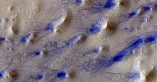 Spacecraft captures strange 'evil traces' on another planet
