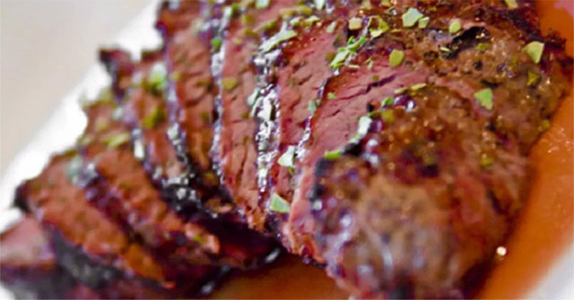 SpaceX tests making artificial meat in orbit