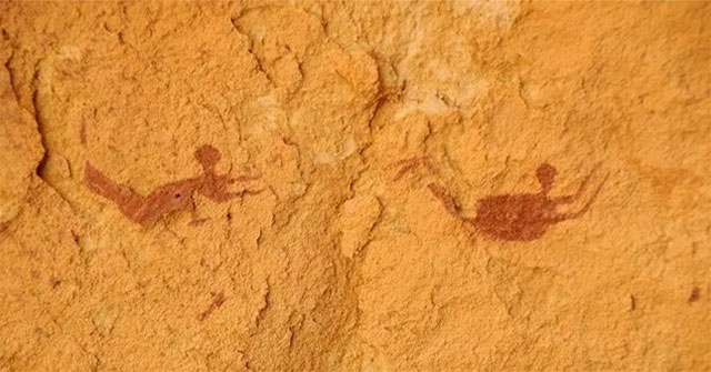Strange 9,000-year-old rock art of swimmers in what is now the Sahara desert