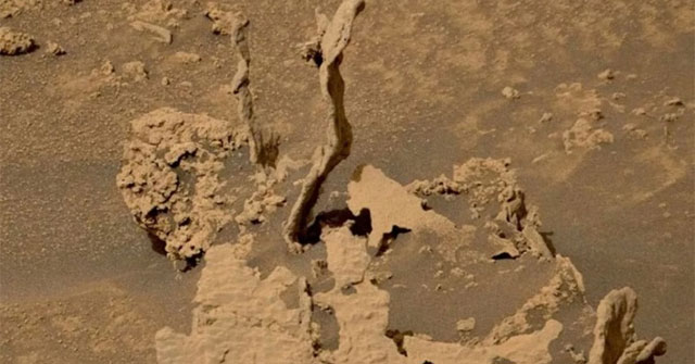 Strange spikes on Mars