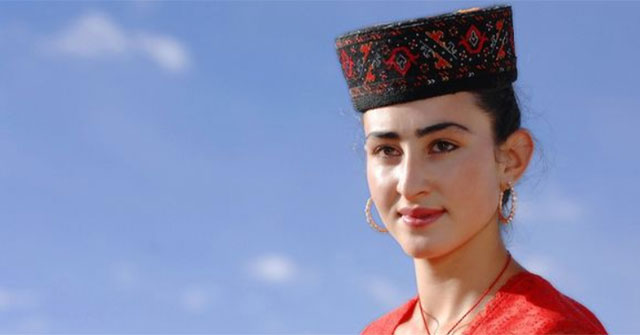 Strange thing about white people in China, not allowed to marry foreigners: Extremely surprising reason!