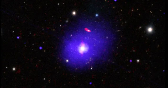 Suddenly discovered a 'monster' black hole with an unusually slow rotation speed