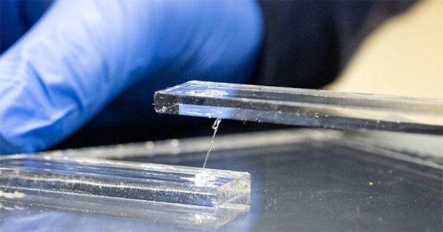 Super strong adhesive withstands 200 degrees Celsius