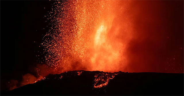 Supervolcano awakening could cause global chaos